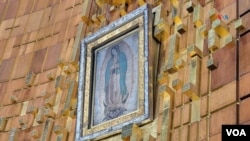 Foto de la imagen original de la Virgen de Guadalupe en la Basílica de México