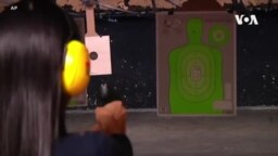 拜登和特朗普在枪支权利上持对立立场