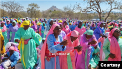 President Mnangagwa campaigning at Johane Masowe Vadzidzi VaJesu conference (Courtesy Zimbabwe Ministry of Information)