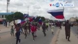 Manchetes africanas: Nigéria - Autoridades detêm costureiros de bandeiras russas usadas em protestos