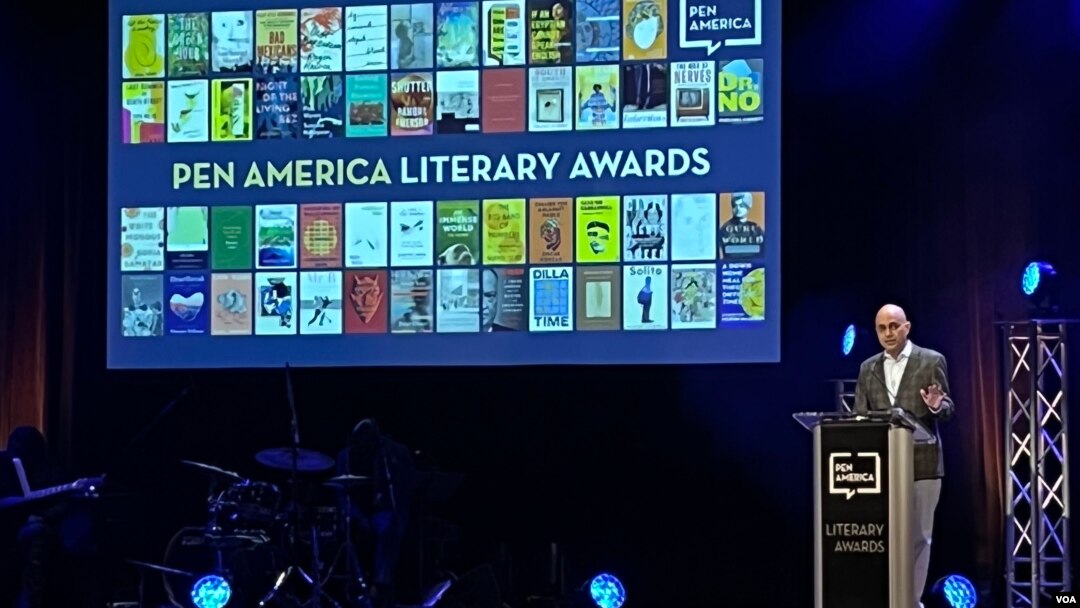 Айад Ахтар (Ayad Akhtar), президент PEN America, на вручении наград PEN America Literary Awards, 2 марта 2023