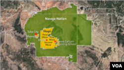 Map showing boundaries of Navajo and Hopi Nations.