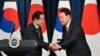 2023年5月7日，日本首相岸田文雄和南韓總統尹錫悅在首爾會晤後舉行聯合記者會。（路透社照片）