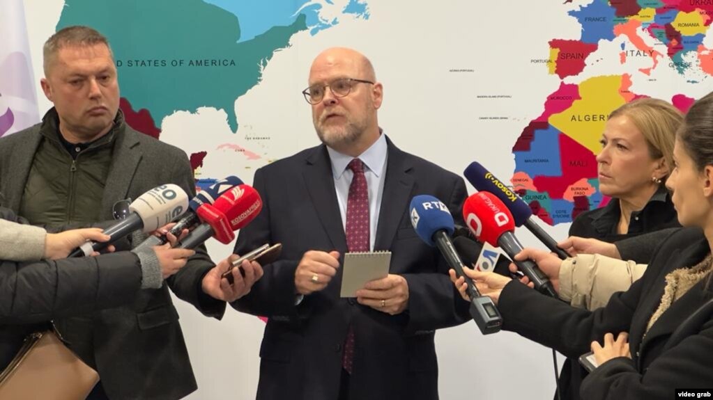 Hovenier: Projekt statuti i Asociacionit është hartuar nga miqtë e Kosovës në Evropë dhe Shtetet e Bashkuara