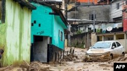 Gambar selebaran yang dirilis oleh Balai Kota Sao Sebastiao ini menunjukkan kerusakan akibat hujan lebat di kotamadya Sao Sebastiao, pantai utara negara bagian Sao Paulo, Brazil, 19 Februari 2023. (Balai Kota Sao Sebastiao / AFP )