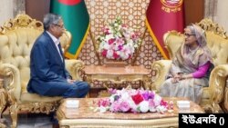 রাষ্ট্রপতি সাহাবুদ্দিনের সঙ্গে সৌজন্য সাক্ষাৎ করেছেন প্রধানমন্ত্রী শেখ হাসিনা