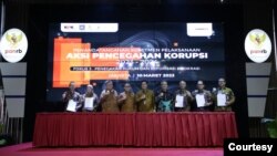 Penandatanganan komitmen pelaksanaan aksi pencegahan korupsi tahun 2023-2024, fokus ketiga, penegakan hukum dan reformasi birokrasi, Jumat, 10 Maret 2023. (Foto: KemenpanRB)