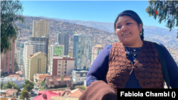 La indígena del altiplano boliviano, Yessica Yana, decidió estudiar Ingeniería Agronómica porque "ama el campo" y en él quería quedarse. 