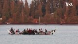 Домордните племиња од западниот брег на САД оживуваат стара традиција со кануа
