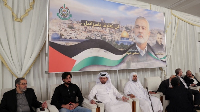 Mourners gather at funeral for Hamas leader in Qatar