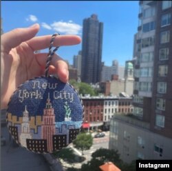 Hasil sulaman penggemar sulam di New York (IG/musiccitystitches)