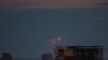 L'explosion d'un drone visible dans le ciel au-dessus de Kiev, Ukraine, le 20 juin 2023.