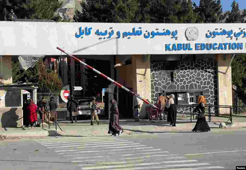 ۲۶ فبروری &nbsp;پوهنتون&zwnj;های دولتی در کابل و ولایت&zwnj;های سردسیر افغانستان بازگشایی شد