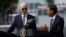 Perdana Menteri Inggris Rishi Sunak dan Presiden AS Joe Biden ddi San Diego, California AS, 13 Maret 2023. (Foto: REUTERS/Leah Millis)