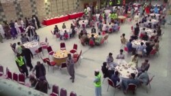 په سوات کې یوې خیراتي ادارې یتیمو ماشومانو ته په روژه ماتي ډوډۍ ورکړې