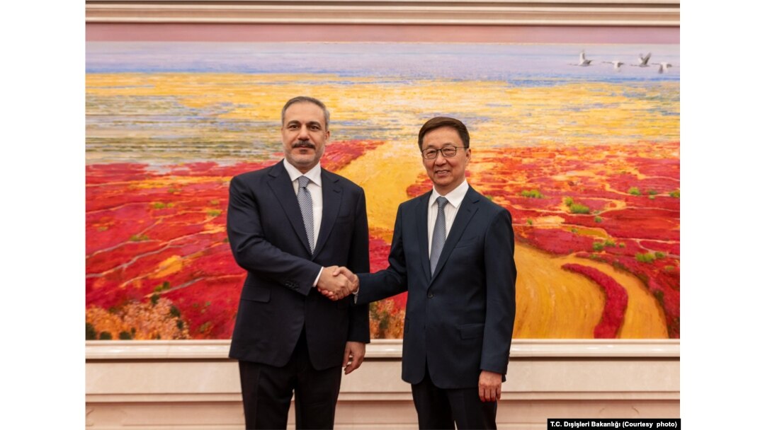 Fidan, Çin Devlet Başkanı Yardımcısı Han Zheng ile biraraya geldi- 4 Haziran 2024.