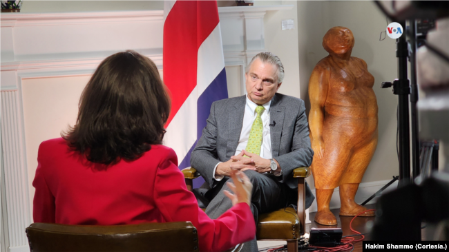 Canciller de Costa Rica Arnoldo André Tinoco concedió entrevista a la Voz de América, el martes 20 de junio de 2023. [Foto: Cortesía Hakim Shammo].