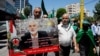 2024年7月31日，哈马斯领导人伊斯梅尔·哈尼亚 (Ismail Haniyeh) 在伊朗遇刺身亡后，巴勒斯坦人在约旦河西岸希伯伦举行抗议。