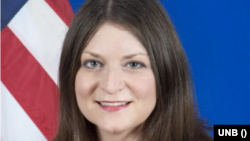 যুক্তরাষ্ট্রের ব্যুরো অফ পলিটিক্যাল-মিলিটারি অ্যাফেয়ার্স এর ডেপুটি অ্যাসিস্ট্যান্ট সেক্রেটারি মিরা রেজনিক। 