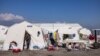 튀르키예 남부 하타이주 안타키아에 지진 피해자들을 위해 설치된 텐트촌에서 지난 22일 어린이들이 놀고 있다. 