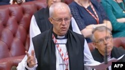 Uskup Agung Canterbury Justin Welby berpidato di hadapan para anggota House of Lords (Majelis Tinggi Parlemen Inggris), London, 10 Mei 2023. (PRU / AFP)