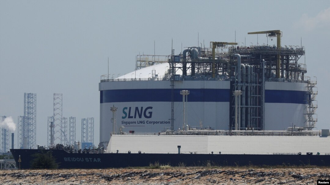 Terminal gas alam cair Singapura yang terletak di Pulau Jurong dalam foto yang diambil pada 15 Juli 2019. (Foto: Reuters/Edgar Su)