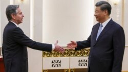 资料照片: 中国领导人习近平在北京人大会堂会晤到访的美国国务卿布林肯。（2023年6月19日）