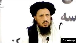 FILE - Ulama Taliban Mohammad Omar Jan Akhundzada dalam foto tak bertanggal dari Kementerian Informasi dan Kebudayaan Taliban.