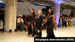На тижні моди у Лос-Анджелесі представили вбрання від восьми українських дизайнерів