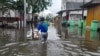 Semarang adalah kota yang menjadi langganan banjir rob karena turunnya muka tanah dan naiknya permukaan air laut. (Foto: Courtesy/Walhi Jateng)