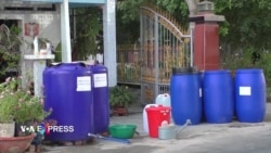 Dân Long An hứng nước sinh hoạt trong mùa khô hạn