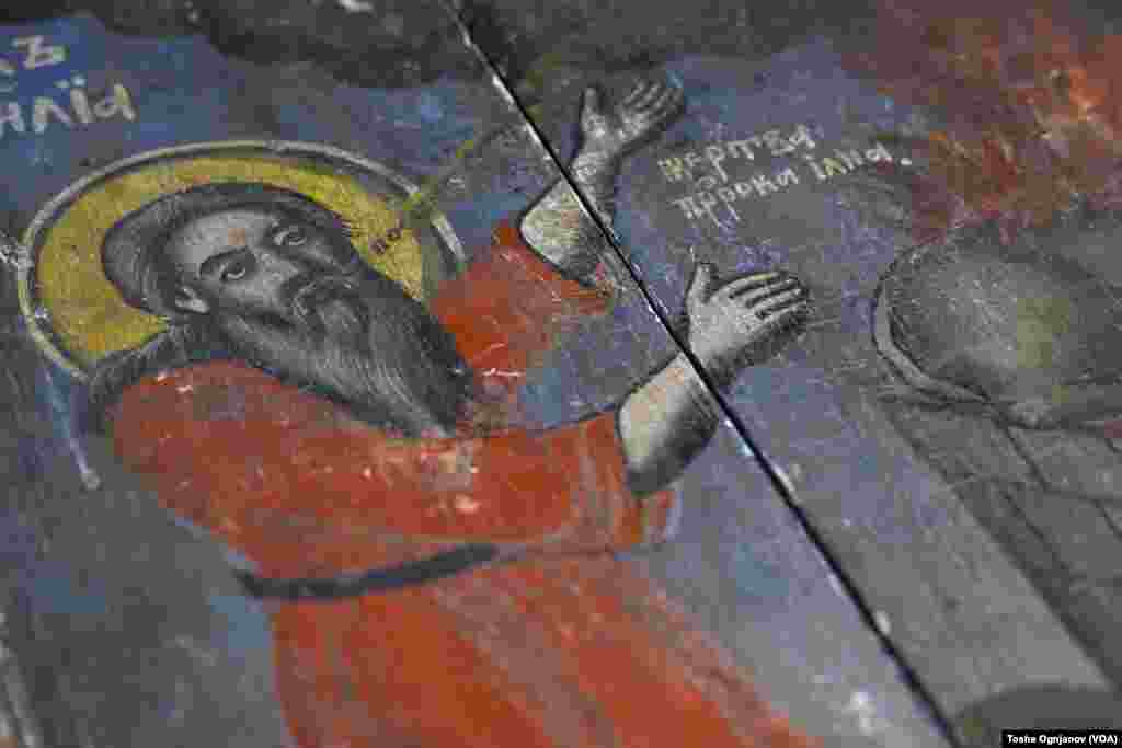 Враќање на украдени икони од македонски цркви / Albania returns 20 stolen icons to North Macedonia