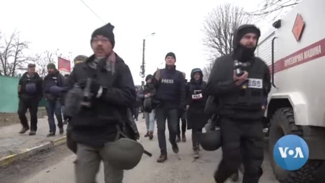 Preparing for War: Media Groups Provide Gear, Training for Reporters in Ukraine