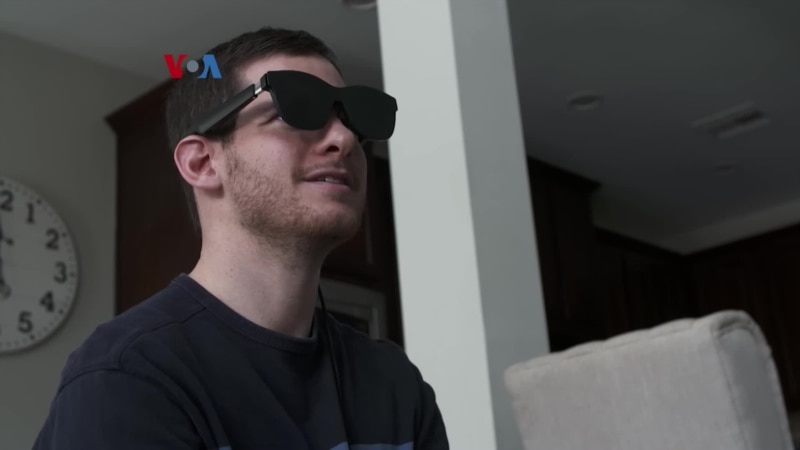 Kacamata Realitas Tertambah Bantu Tunarungu Mengetahui Pembicaraan di Sekitarnya