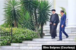 Presiden Jokowi dan Presiden Iran dalam pertemuan bilateral di Istana Kepresidenan Bogor, Selasa (23/5) sepakat mendukung perjuangan rakyat Palestina dan membantu mengatasi konflik di Afghanistan. (Courtesy/Biro Setpres)