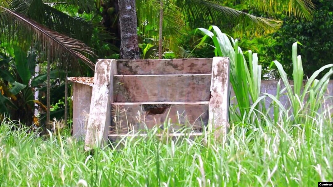 Sisa-sisa bangunan Rumoh Geudong di Desa Bilie Aron Kecamatan Geulumpang Tiga, Kabupaten Pidie, Provinsi Aceh. (courtesy: KontraS Aceh)
