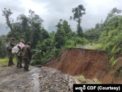 ရေကြီးမြေပြိလို့ မတူပီ - ဟားခါး ကားလမ်းပျက်စီးနေ