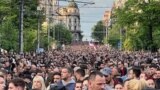 Građani u protestnoj šetnji protiv nasilja u ulici Kneza Miloša u Beogradu