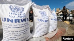 지난 3월 가자지구 남부 라파에 유엔 팔레스타인난민구호기구(UNRWA)의 구호물품이 놓여져 있다.