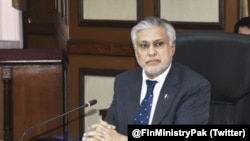 Waziri wa fedha wa Pakistan, Ishaq Dar
