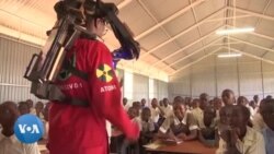 Au Kenya, les déchets électroniques comme source d'inspiration pour futurs ingénieurs