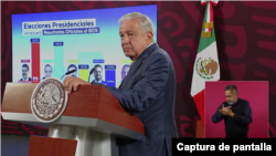 Captura de pantalla de YouTube donde aparece el presidente Andrés Manuel López Obrador hablando de los supuestos resultados electorales de Venezuela.