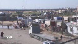 دۆخی سەختی سەدان خێزانی فەلەستینی لەناو چادرەکاندا لە ڕەفەح 