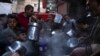 Kemiskinan Meningkat, Warga Palestina Antre Makanan Berbuka Puasa di Dapur Amal 