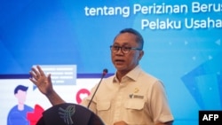 รัฐมนตรีพาณิชย์อินโดนีเซีย ซุลกิฟลี ฮาซาน แถลงข่าวที่กรุงจาการ์ต้า วันพุธที่ 27 กันยายน 2023