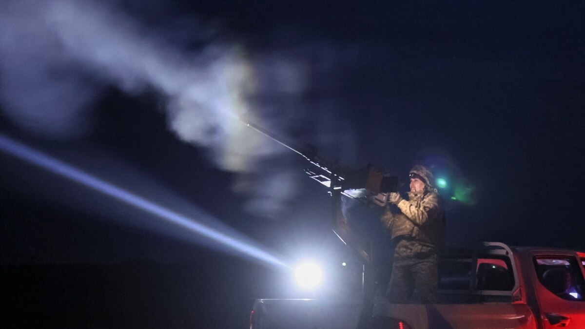 泽连斯基：若美援不到，乌军将被迫逐步撤退