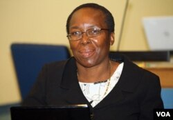 UMgcinisihlalo wekhomishini ebona ngokutholisa amathuba alingeneyo phakathi kwabesilisa labesifazane, eyeZimbabwe Gender Commission, uNkosikazi Margaret Mukahanana-Sangarwe.