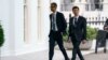 CEO Alphabet Sundar Pichai (kiri) dan CEO OpenAI Sam Altmantiba di Gedung Putih, Washington, untuk bertemu dengan Wakil Presiden AS Kamala Harris membicarakan soal kecerdasan buatan pada 4 Mei 2023. (Foto: AP/Evan Vucci)