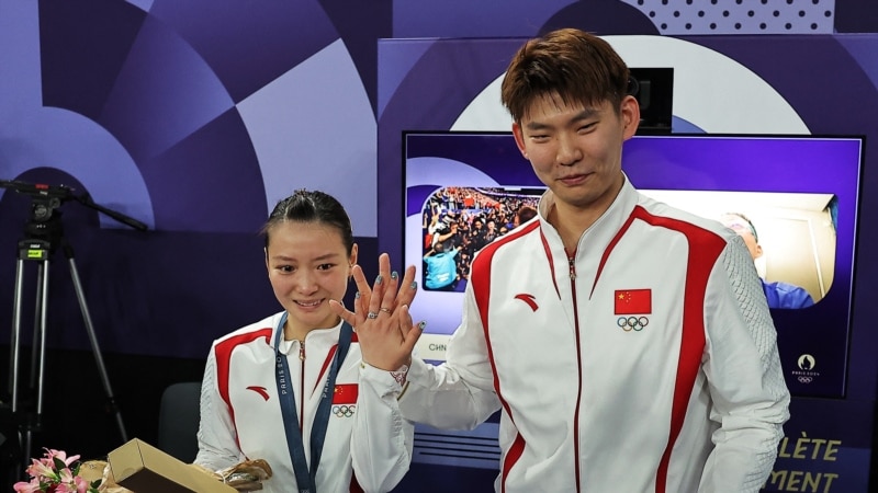 Chinese badminton medalist leaves Paris with gold and a diamond