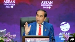 Indonesian President Joko Widodo gestures as he speaks to the media during a press conference at the end of the Association of Southeast Asian Nations (ASEAN) Summit in Jakarta, Indonesia, Sept. 7, 2023.